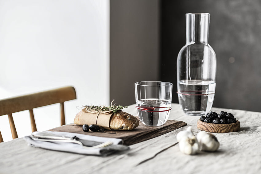 Zwiesel Glas Aura set de jarra con 2 vasos tumbler rojos - 3 unidades
