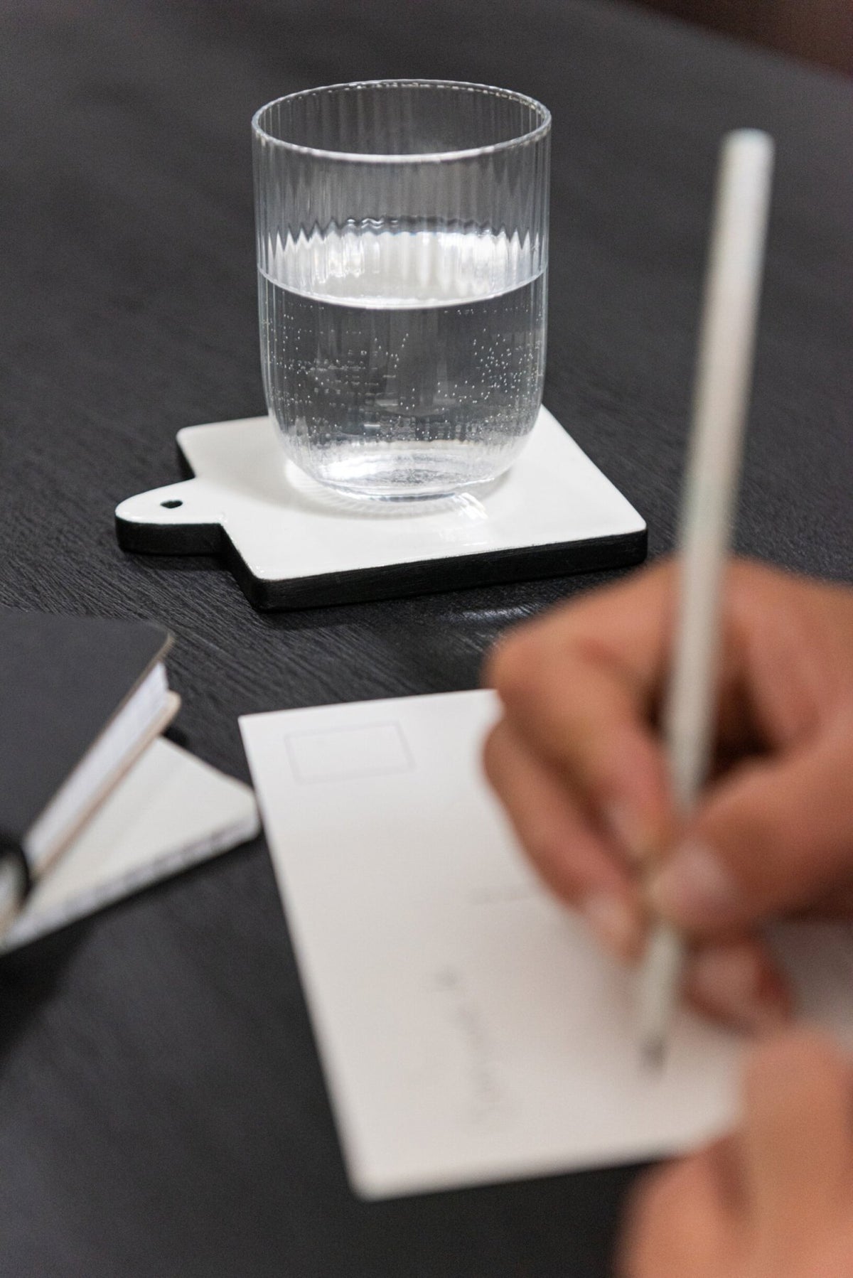 Vaso de agua J-Line Kyle de 26 cl, transparente